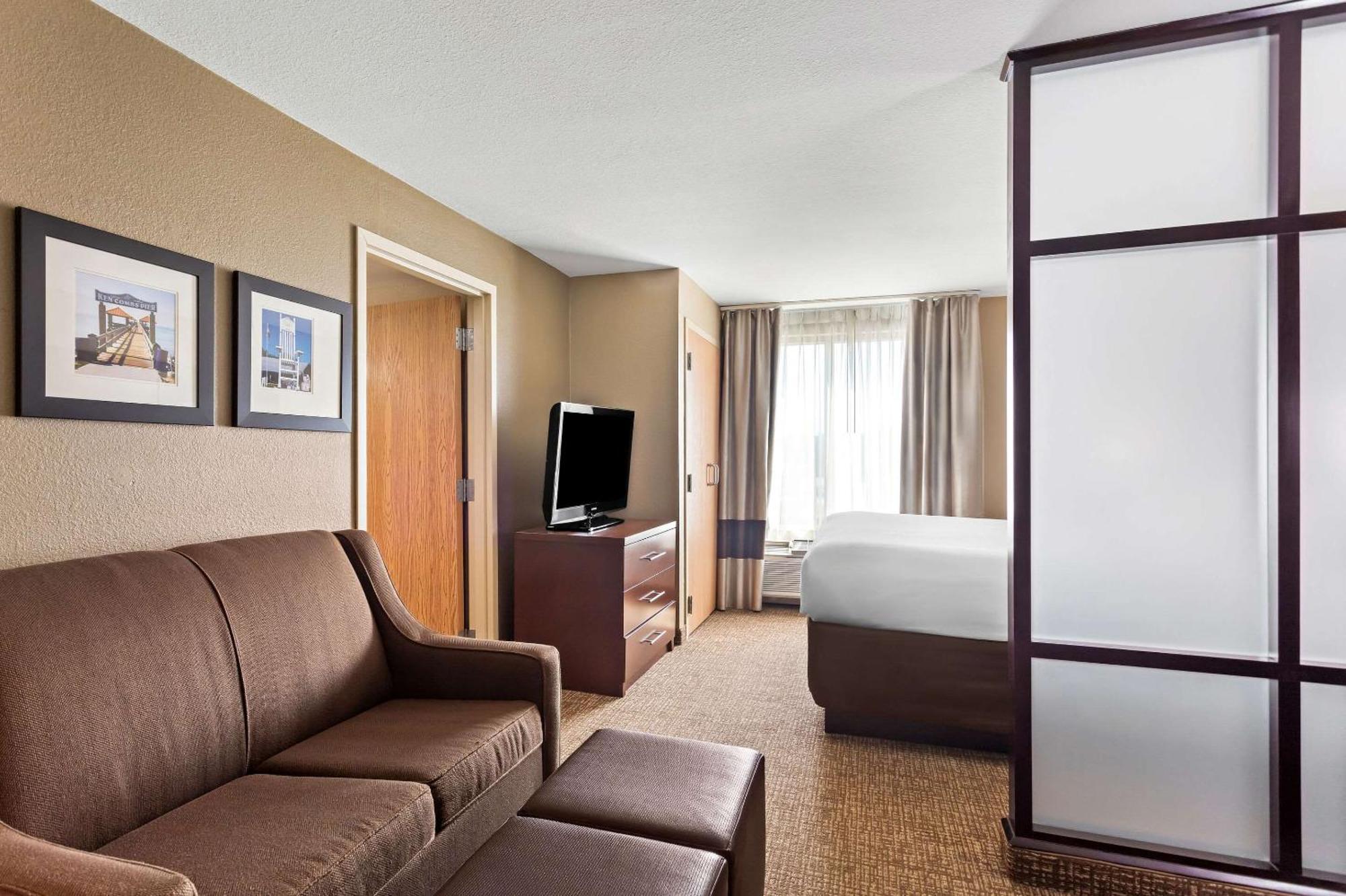 Comfort Suites Gulfport Exteriér fotografie