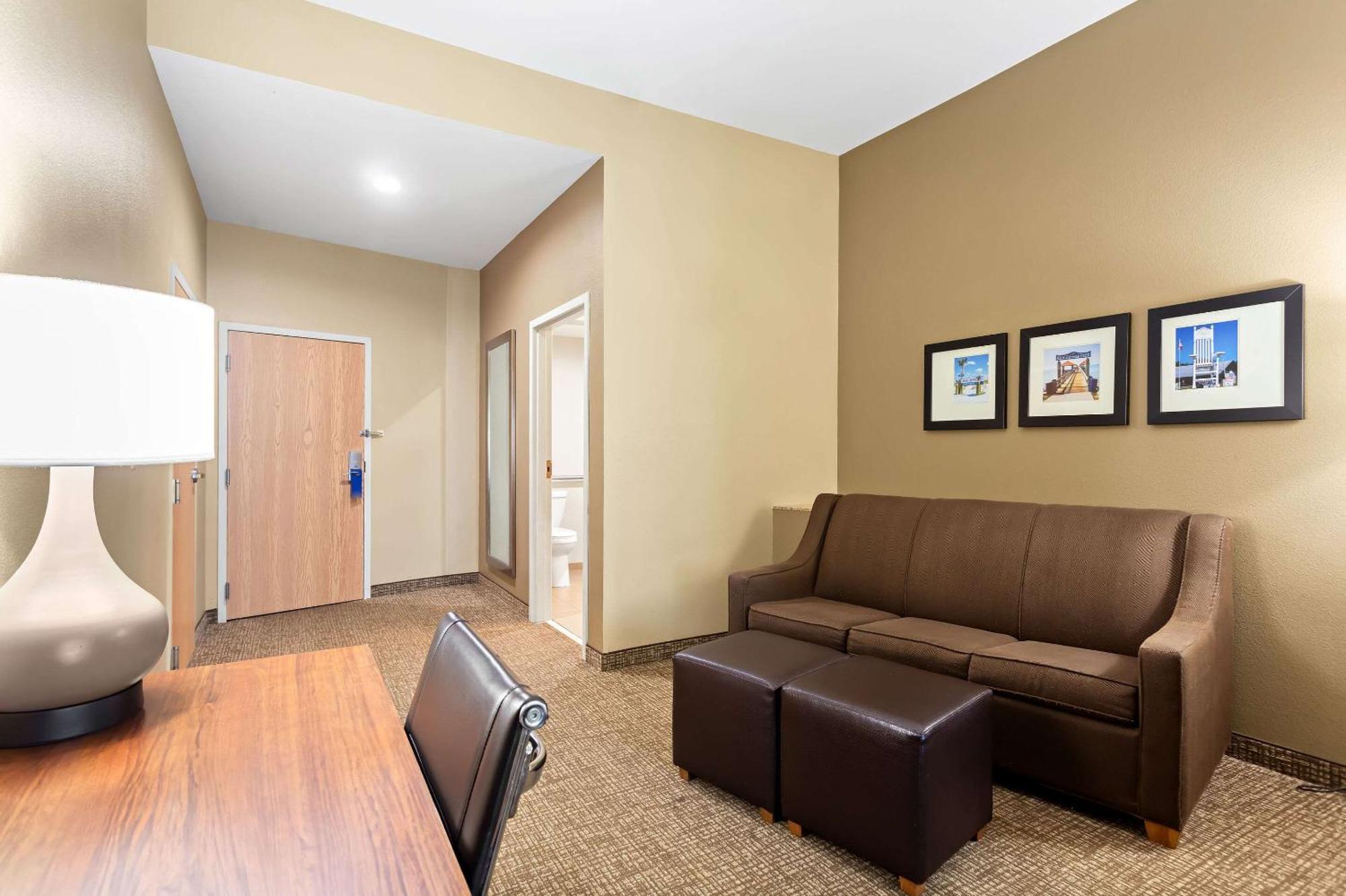 Comfort Suites Gulfport Exteriér fotografie