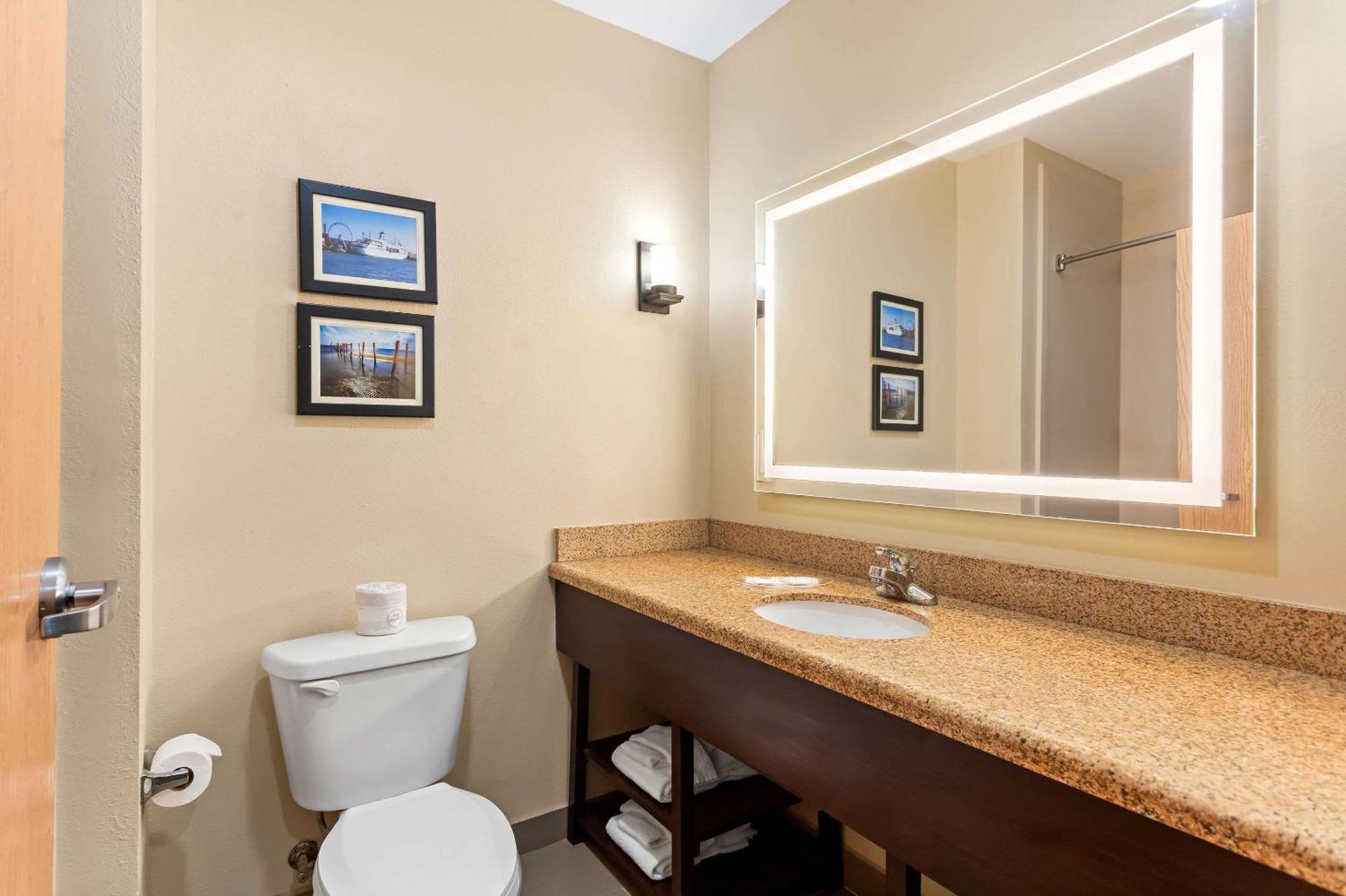 Comfort Suites Gulfport Exteriér fotografie