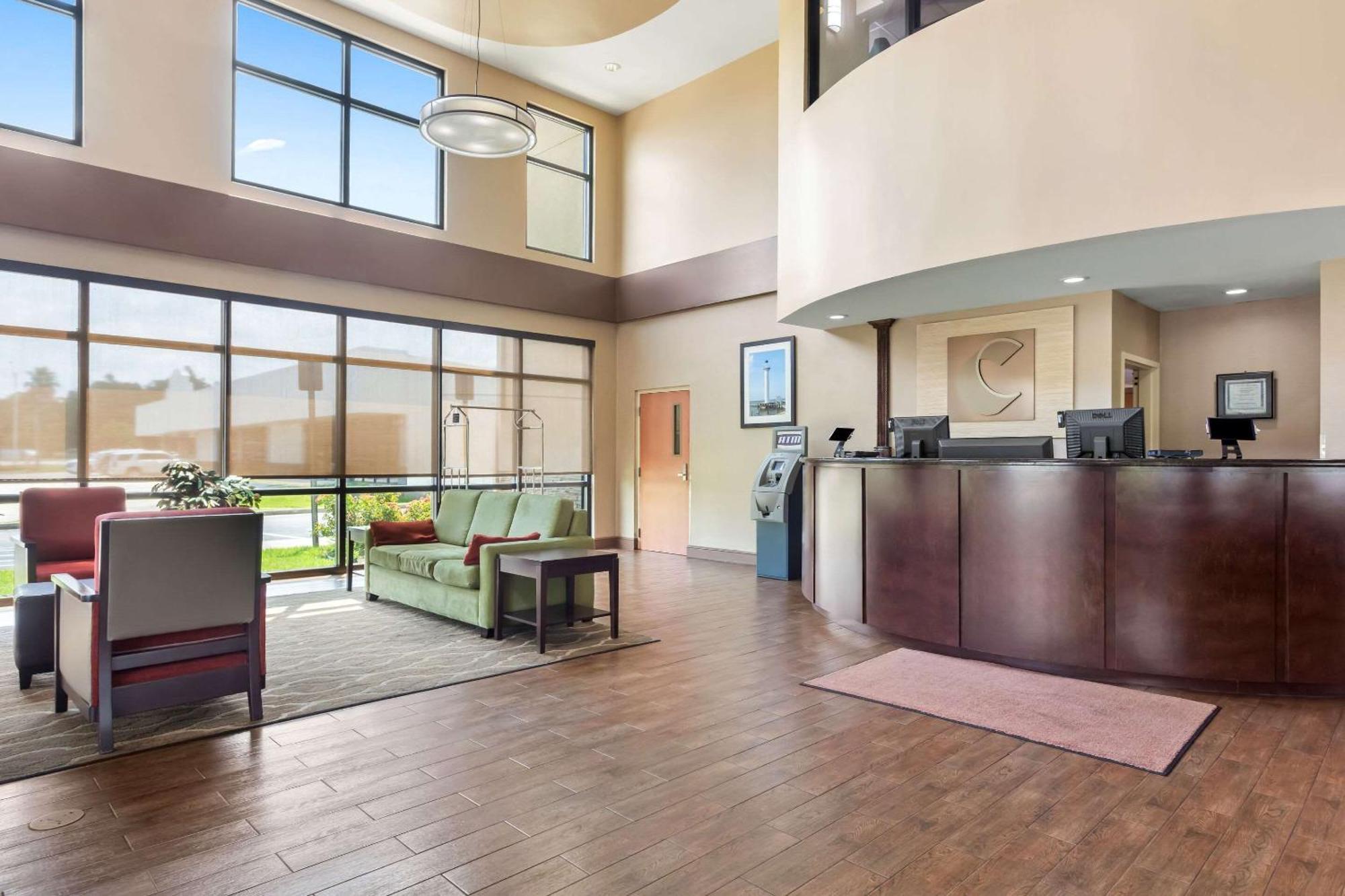Comfort Suites Gulfport Exteriér fotografie